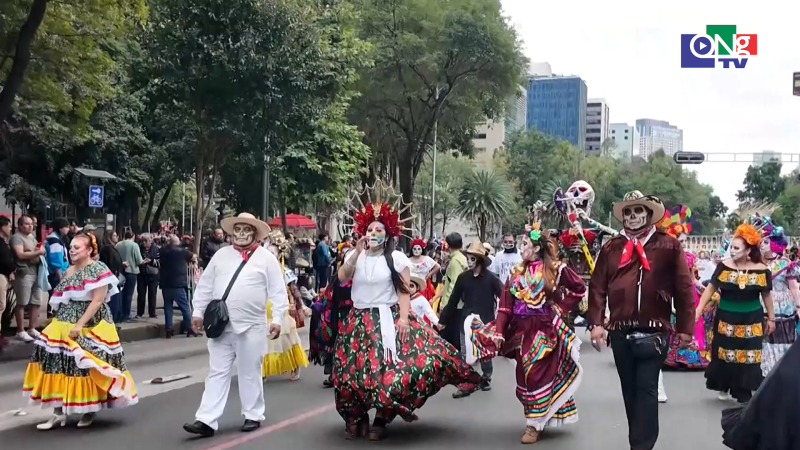 Mexico rực rỡ sắc m&agrave;u trong lễ hội Alebrijes