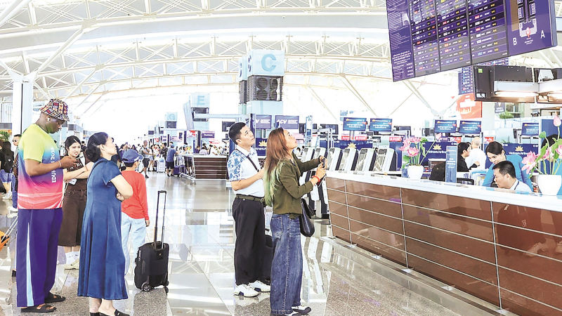 V&eacute; m&aacute;y bay Tết Đinh M&ugrave;i 2027 tăng nhiệt