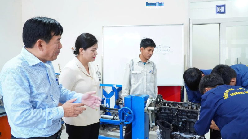 X&acirc;y dựng Trường Cao đẳng Việt Nam - H&agrave;n Quốc - Quảng Ng&atilde;i trở th&agrave;nh trường đ&agrave;o tạo nghề chất lượng cao