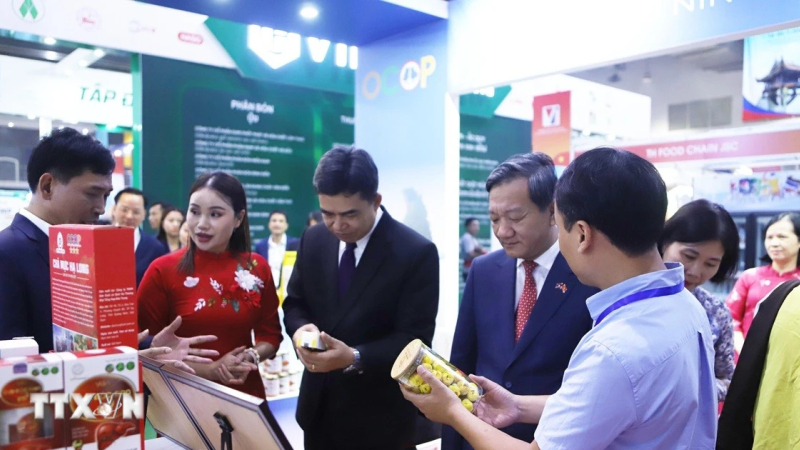 Bộ C&ocirc;ng Thương tổ chức diễn đ&agrave;n x&uacute;c tiến xuất khẩu Việt Nam 2026 v&agrave;o ng&agrave;y 4/11 tới 