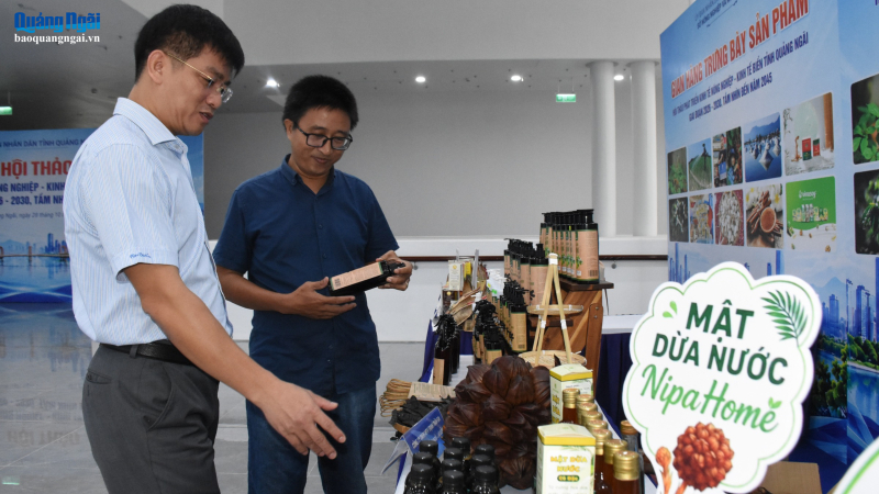Ph&oacute; Chủ tịch UBND tỉnh Đỗ T&acirc;m Hiển kiểm tra c&ocirc;ng t&aacute;c chuẩn bị hội thảo ph&aacute;t triển kinh tế n&ocirc;ng nghiệp