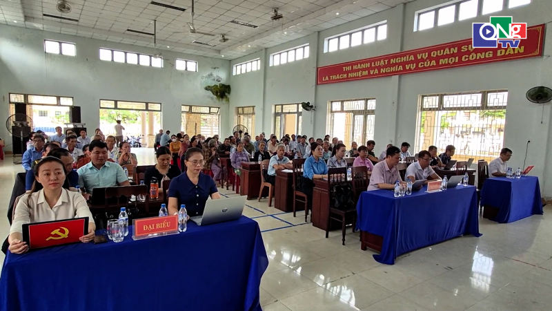 B&iacute; thư Đảng ủy x&atilde; Tư Nghĩa đối thoại với Nh&acirc;n d&acirc;n th&ocirc;n La H&agrave;
