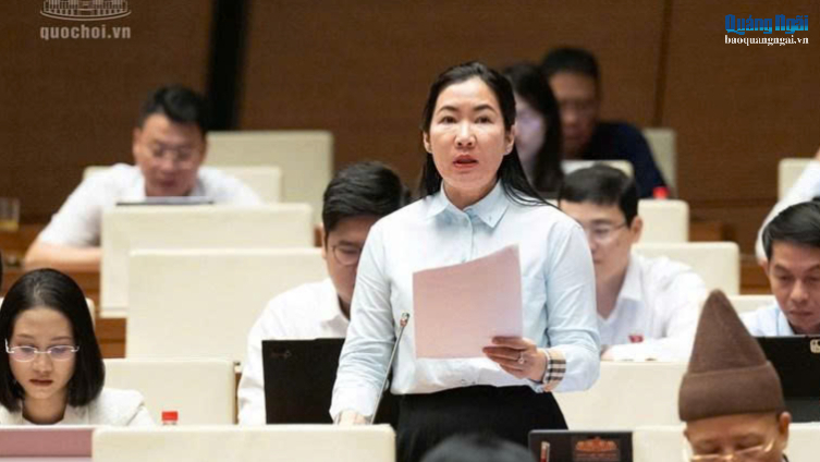 Đề nghị ho&agrave;n thiện cơ chế bảo vệ người thực hiện d&acirc;n chủ ở cơ sở