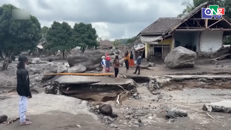 Indonesia ghi nhận hai trận động đất mạnh 
